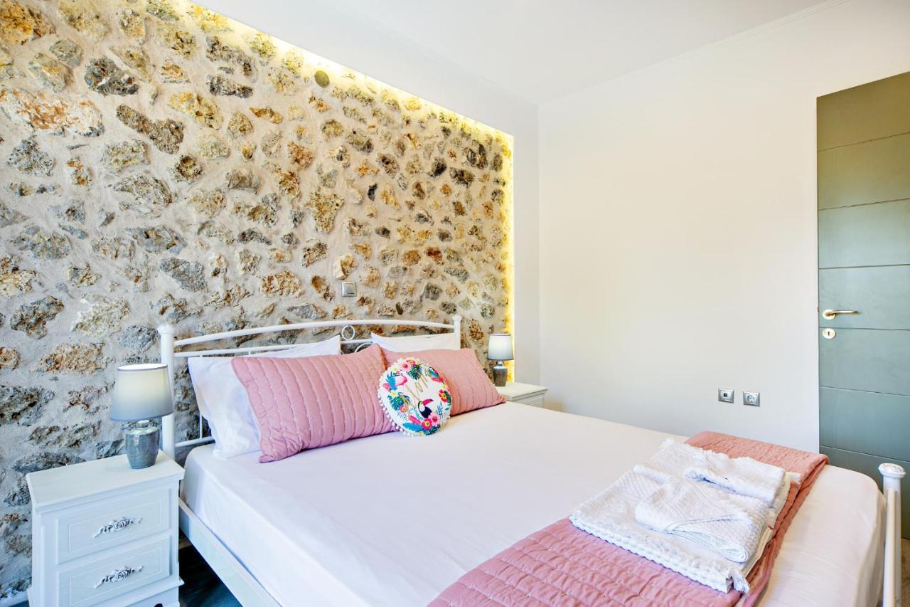 Filia Stone Villa Gouvia Exterior photo