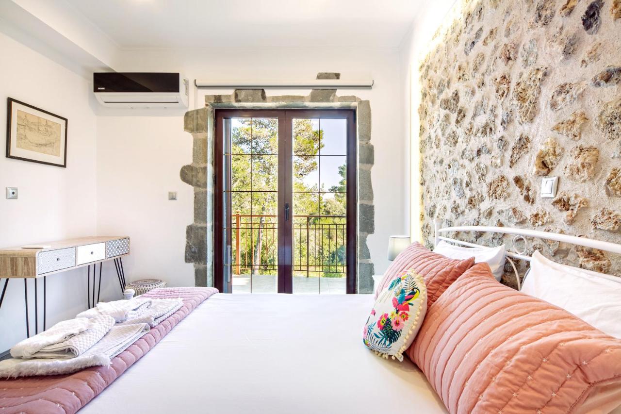 Filia Stone Villa Gouvia Exterior photo