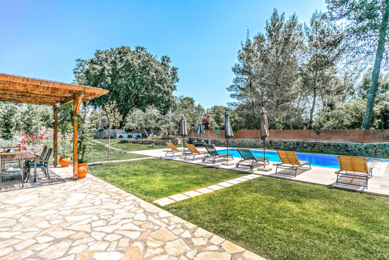 Filia Stone Villa Gouvia Exterior photo